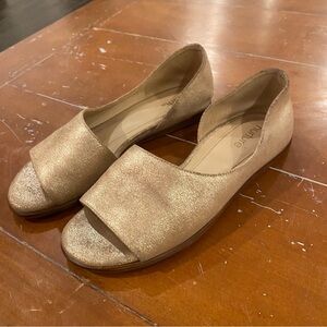 🍄  Nurture Peyt Womens 6M Peep Toe
Champagne d'Orsay Leather Flats
